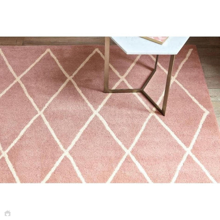 Albany Diamond Modern Geometric Hand-Woven Wool Light Dusty Pink/Cream Rug