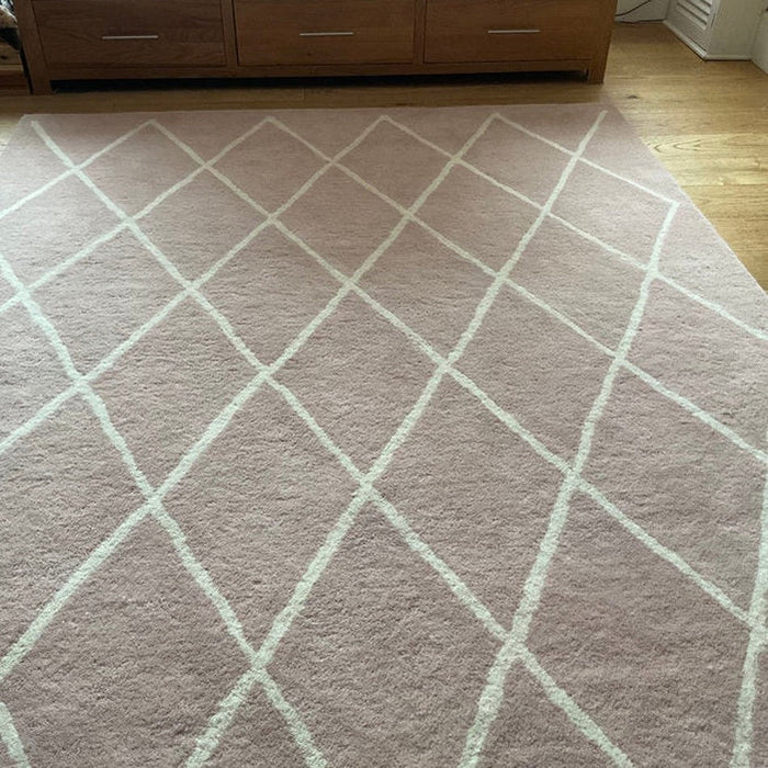 Albany Diamond Modern Geometric Hand-Woven Wool Light Dusty Pink/Cream Rug