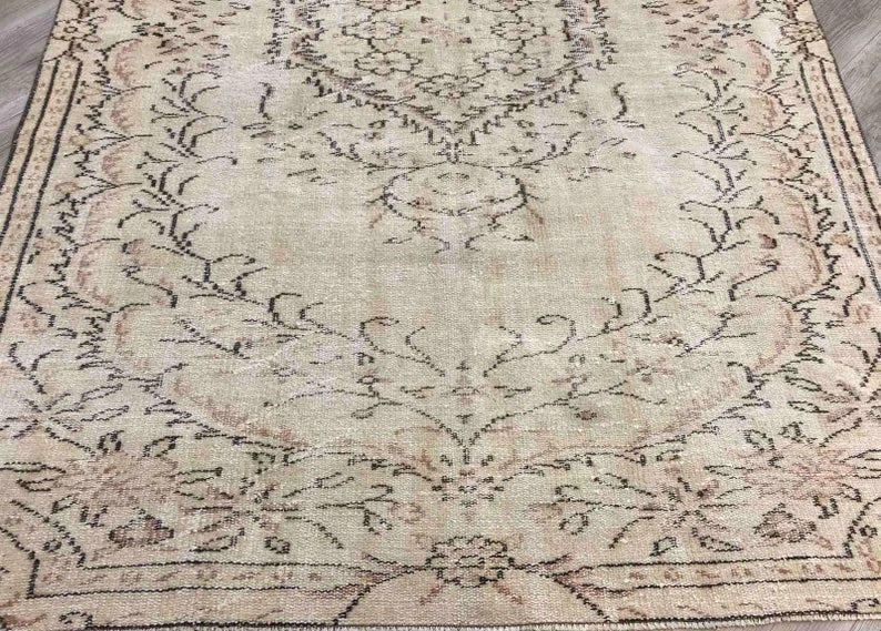 Antique Turkish Oushak Rug 246Cm X 173Cm Hand Knotted