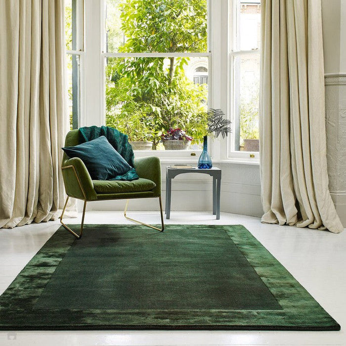 Ascot Modern Plain Hand-Woven Wool Centred Loop Pile Metallic Shimmer Wide Viscose Border Green Rug