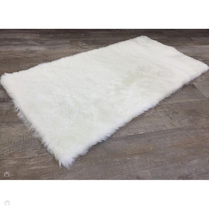 Auckland Faux Fur Cream/White Rug