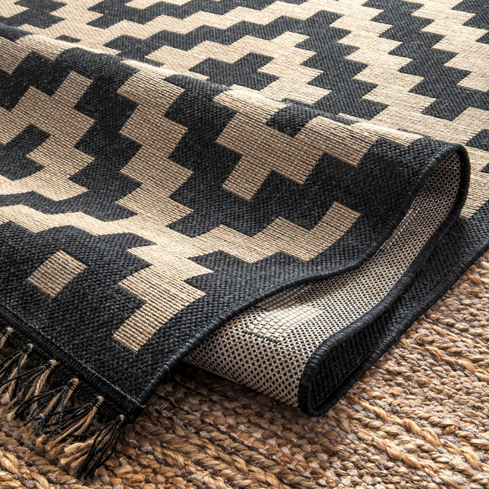 Aztec Black Trellis Area Rug for Modern Living Spaces