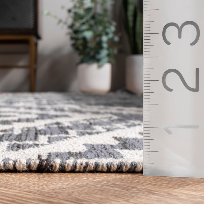 Aztec Pattern Area Rug 160cm in Grey