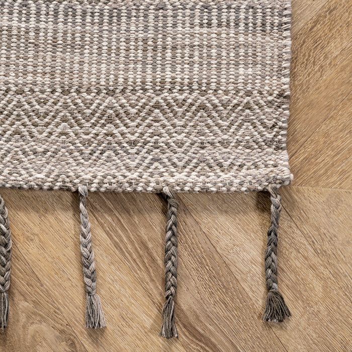 Beige Diamond Chevron Area Rug with Tassels