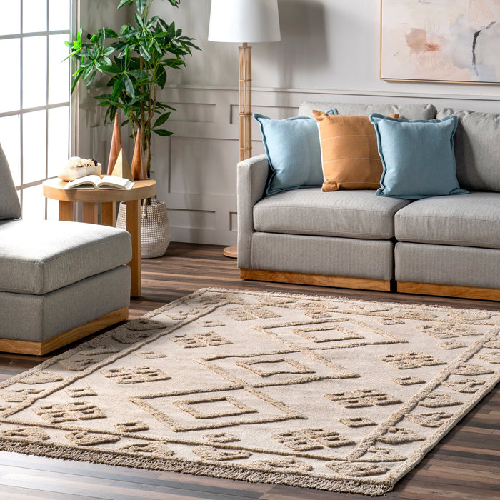 Beige Geometric Shag Area Rug for Luxurious Comfort