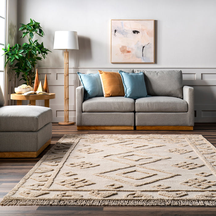 Beige Geometric Shag Area Rug for Luxurious Comfort