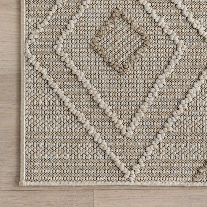 Beige High Low Diamond Indoor Outdoor Area Rug 152x244 cm