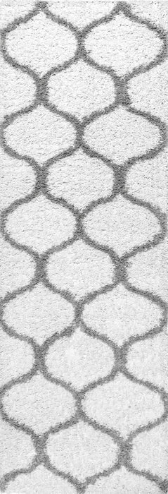 Beige Quatrefoil Trellis Area Rug 100% Polypropylene