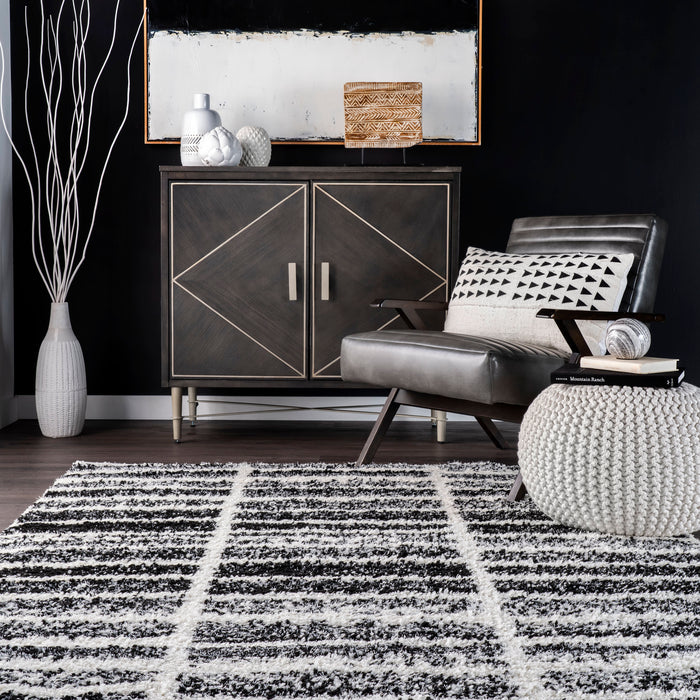 Black And White Striped Shag Area Rug 120x180 cm