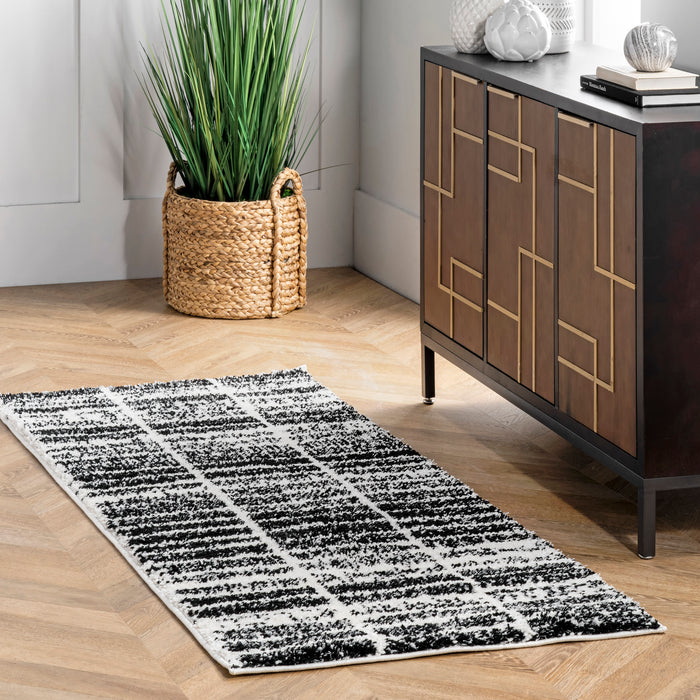 Black And White Striped Shag Area Rug 120x180 cm