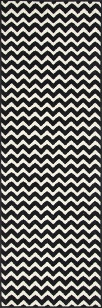 Black Chevron Area Rug 140x200 cm