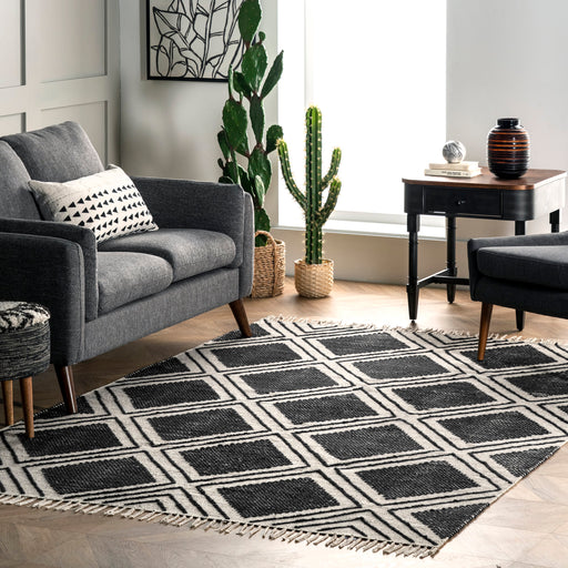 Black Diamond Pattern Area Rug 120cm x 180cm