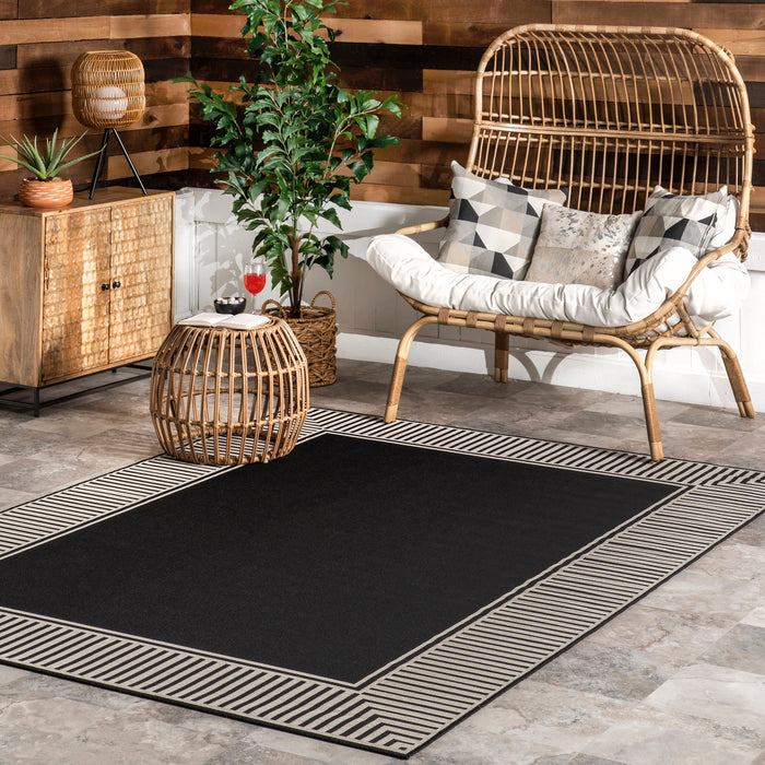 Black Striped Indoor Outdoor Flatweave Rug 150x240 cm