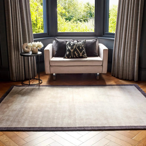 Blade Border Putty / Charcoal Rug