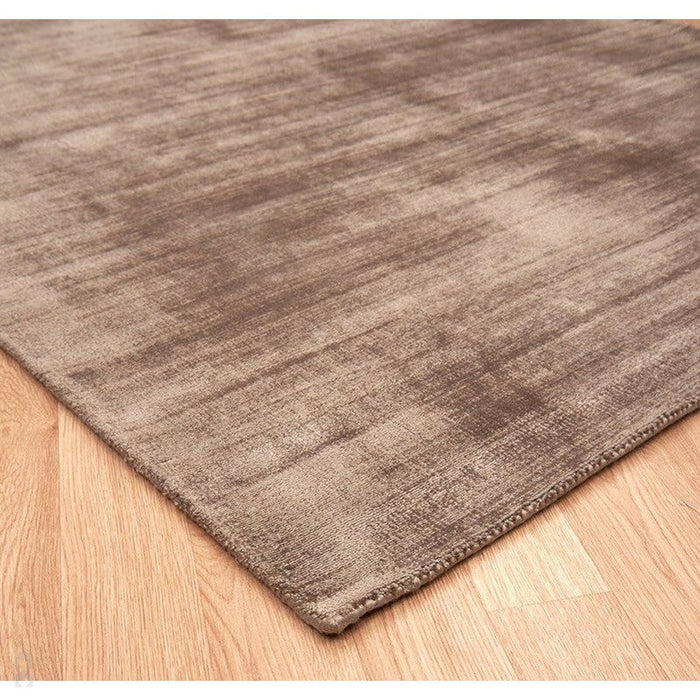 Blade Modern Plain Distressed Shimmer Hand-Woven Textured Silky Viscose Flatweave Mocha Runner