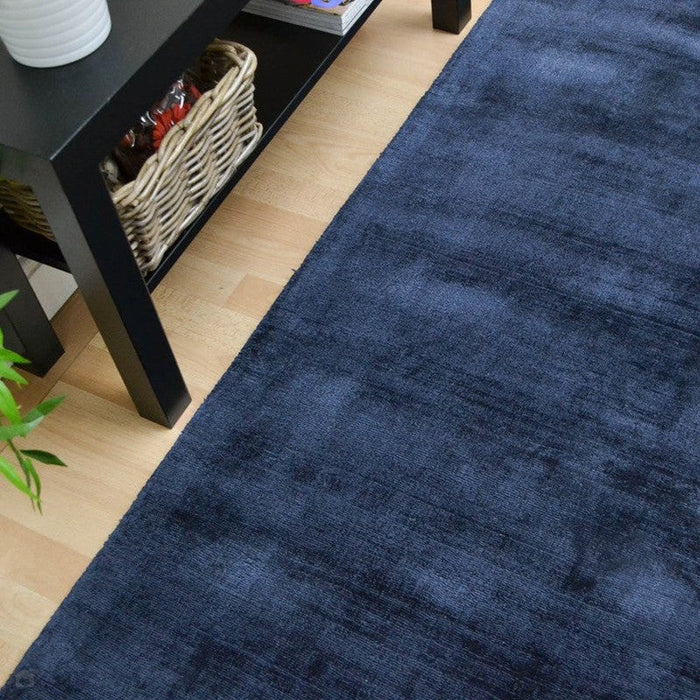 Blade Modern Plain Distressed Shimmer Hand-Woven Textured Silky Viscose Flatweave Navy Runner