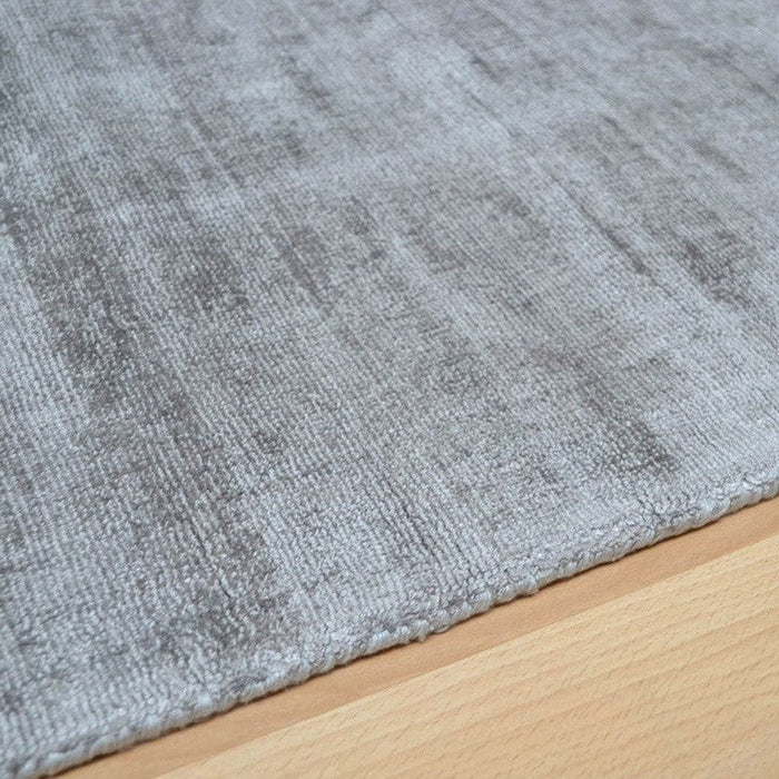 Blade Modern Plain Distressed Shimmer Hand-Woven Textured Silky Viscose Flatweave Silver Runner