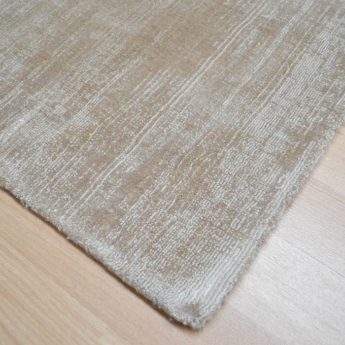 Blade Modern Plain Distressed Shimmer Hand-Woven Textured Silky Viscose Flatweave Soft Gold/Beige Rug