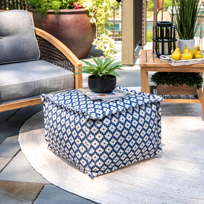 Pouf con occhi di uccello stampato blu per uso interno ed esterno