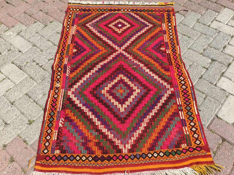 Bohemian Kilim Rug 139.7cm x 92.7cm Handwoven Vintage