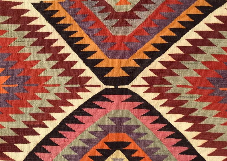 Bohemian Vintage Kilim -matto 126cm x 117cm käsinkudottu kalkkuna