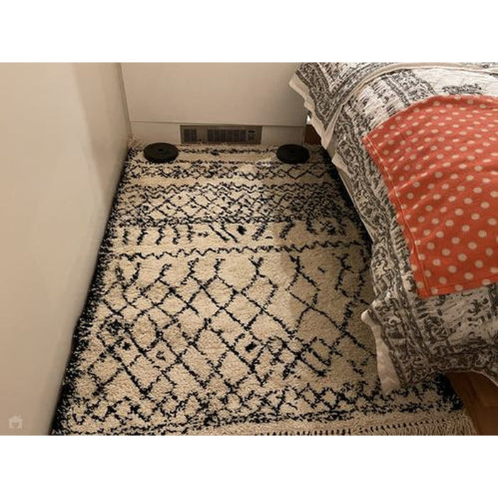 Boho 5402 Modern Moroccan Berber Soft Plush Shaggy White/Black Rug