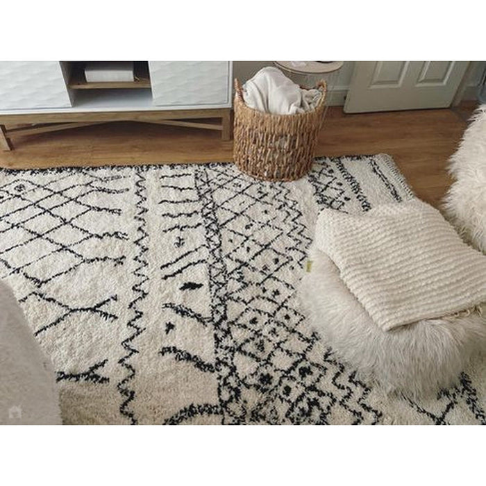 Boho 5402 Modern Moroccan Berber Soft Plush Shaggy White/Black Rug