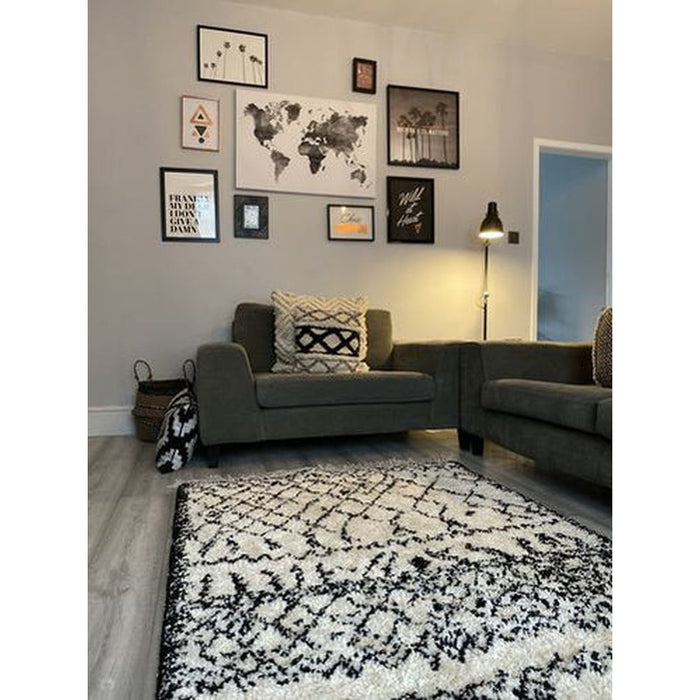 Boho 5402 Modern Moroccan Berber Soft Plush Shaggy White/Black Rug