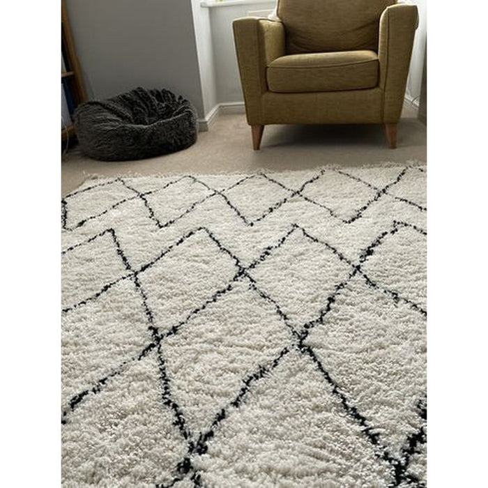 Boho 8280 Modern Moroccan Berber Soft Plush Shaggy White/Black Rug