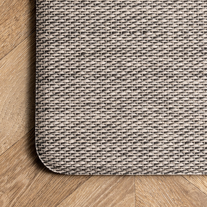 Braid Woven Anti-Fatigue Kitchen Mat in Black and White