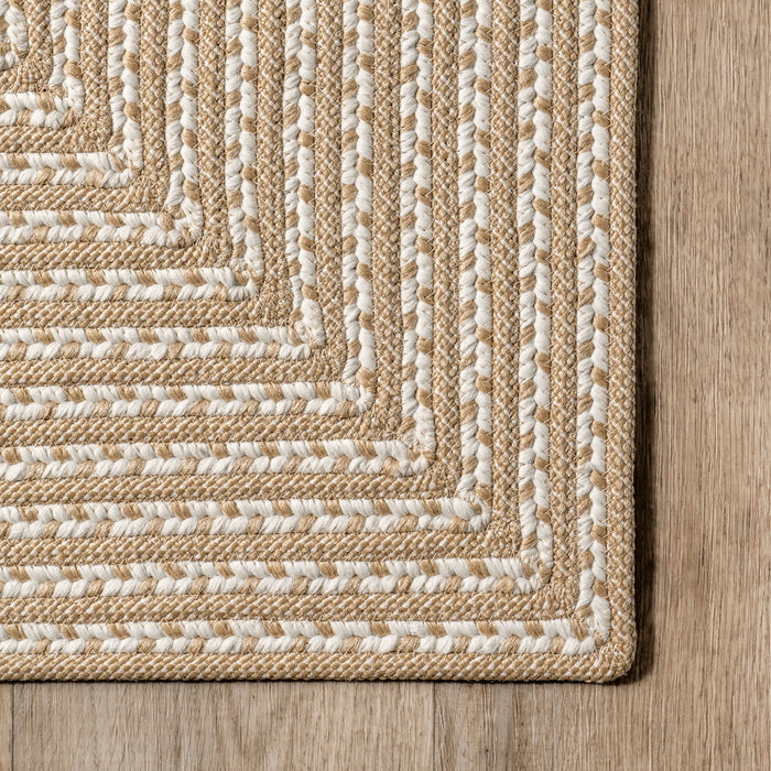 Braided Beige Rug for Indoor and Outdoor Use 140 x 200 cm