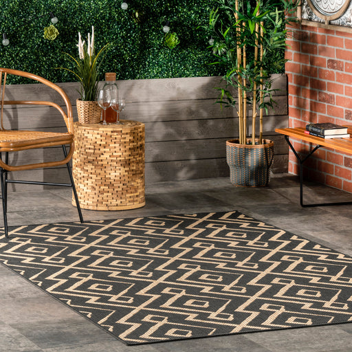 Charcoal Trellis Indoor Outdoor Area Rug 50x80 cm