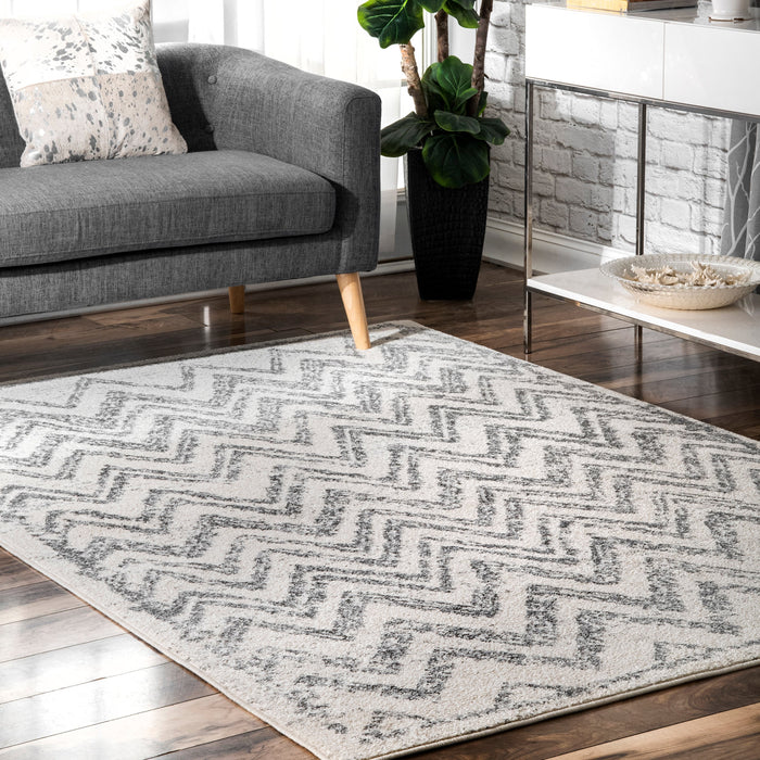 Chevron Pattern Area Rug in Beige for Modern Homes