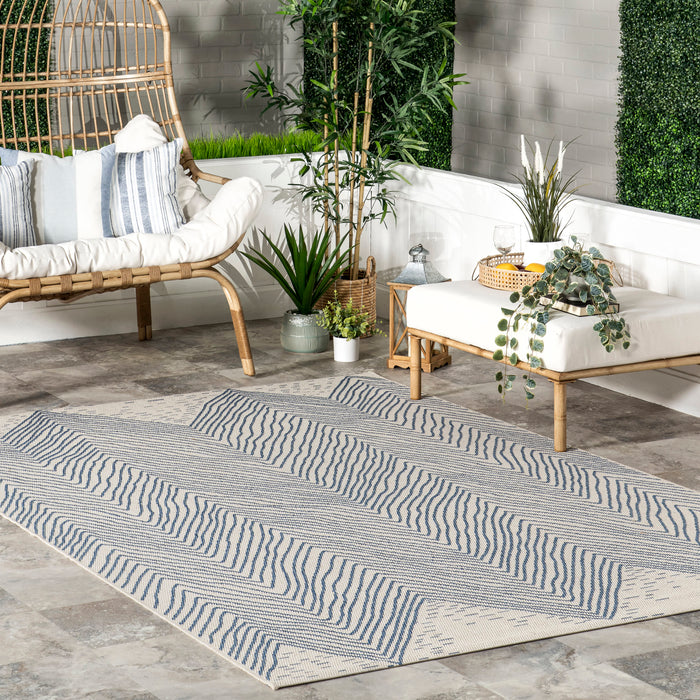 Chevron Pattern Indoor Outdoor Rug 150cm