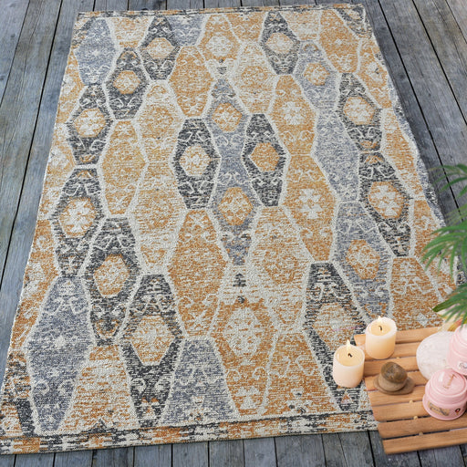 Cotton Chenille Doves Rug in Grey and Gold