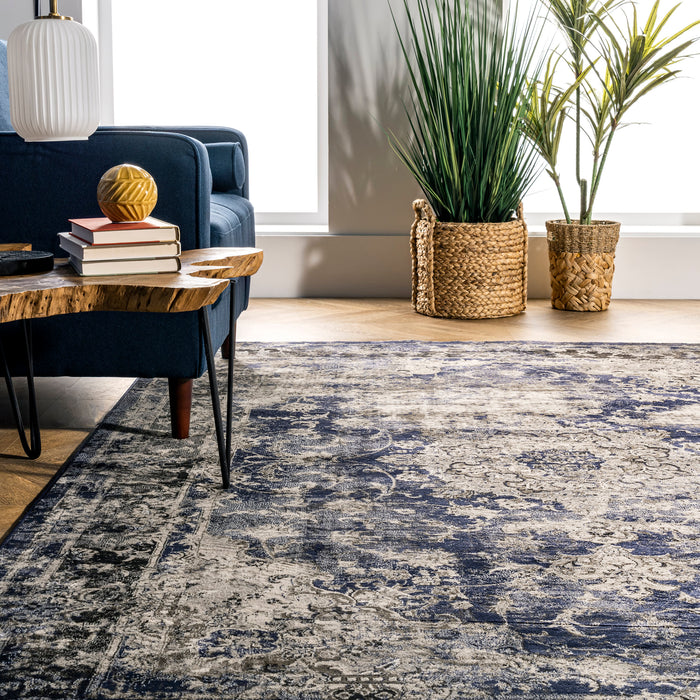 Crowned Rosette Area Rug in Blue 150 cm