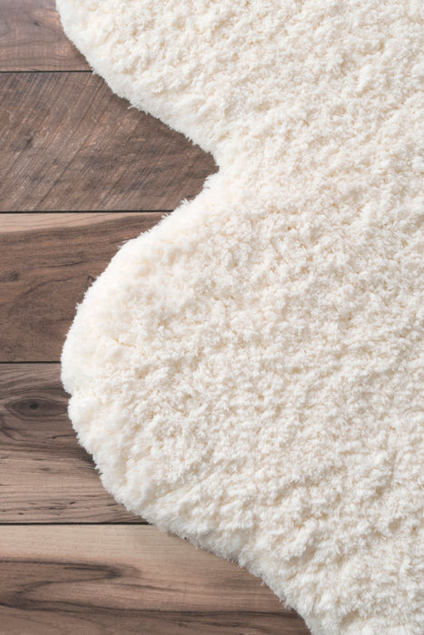 Fluffy Faux Sheepskin Area Rug for Modern Decor