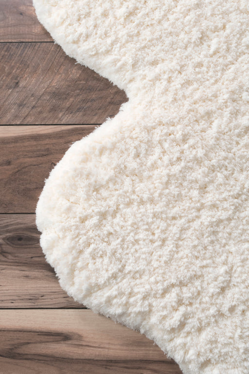 Fluffy Faux Sheepskin Area Rug for Modern Decor