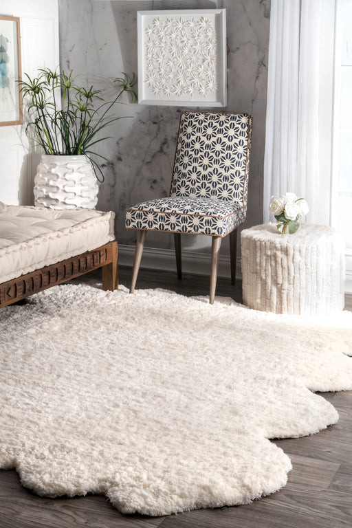 Fluffy Faux Sheepskin Area Rug for Modern Decor