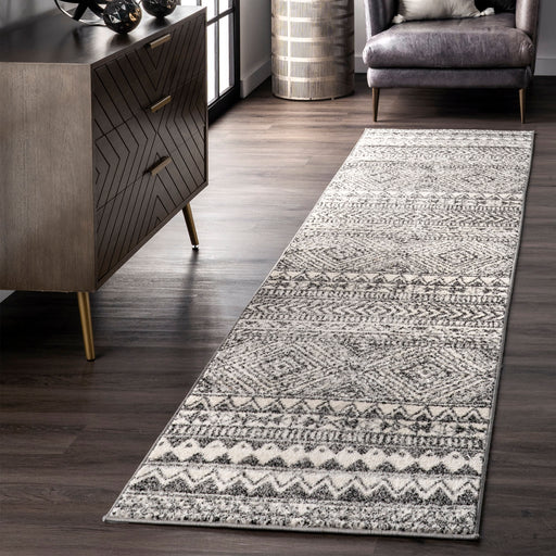 Geometric Area Rug in Dark Grey for Modern Homes