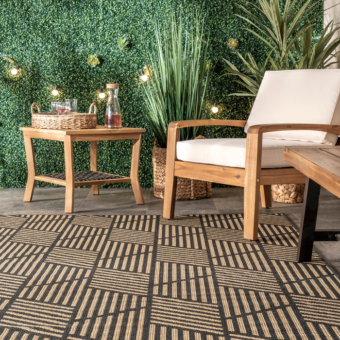 Geometric Charcoal Area Rug For Indoor Outdoor Use