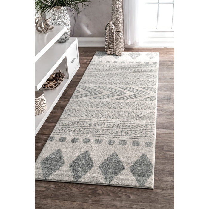 Geometric Grey Area Rug - Stylish Design for Any Room