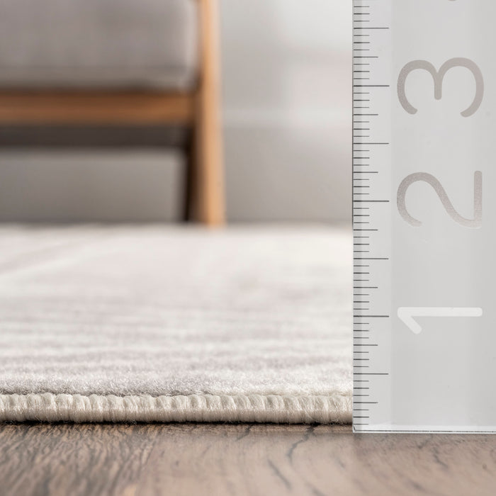 Geometric Light Grey Area Rug In Various Sizes