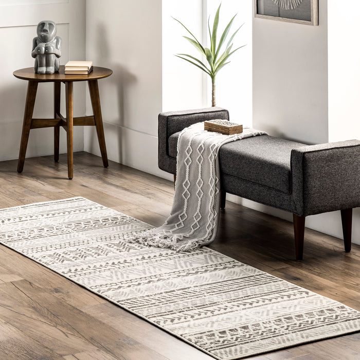 Geometric Light Grey Area Rug In Various Sizes