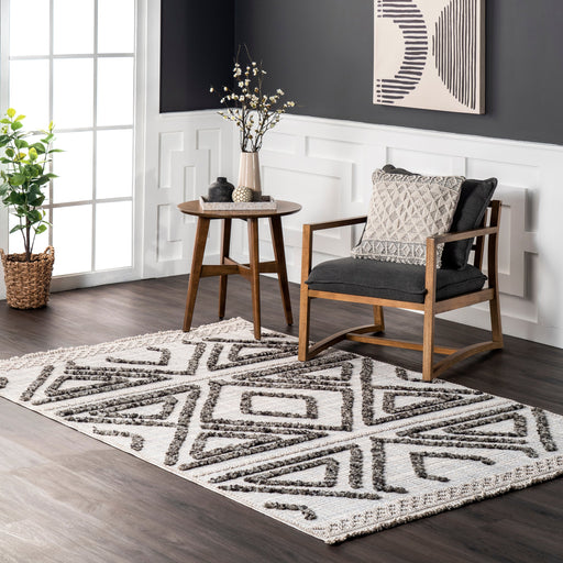 Geometric Textured Area Rug in Light Grey with Tassels