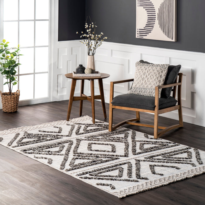 Geometric Textured Area Rug in Light Grey with Tassels