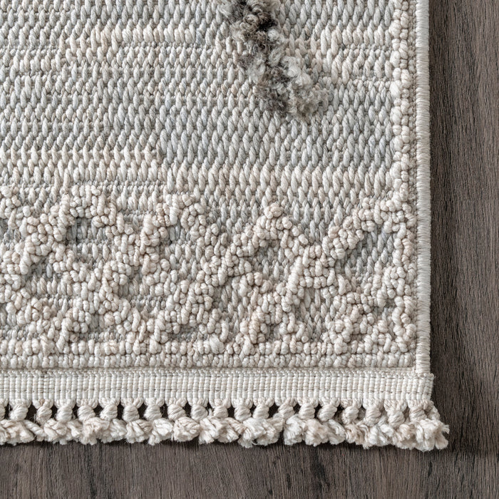 Geometric Textured Area Rug in Light Grey with Tassels