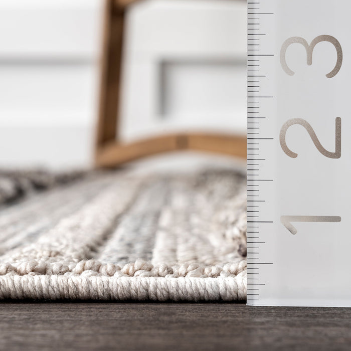 Geometric Textured Area Rug in Light Grey with Tassels