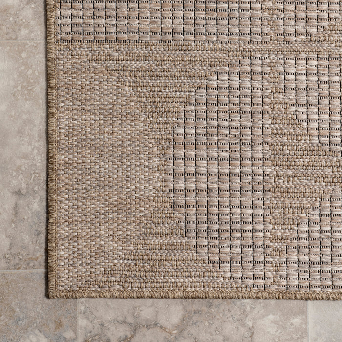 Geometric Tiled Rug For Indoor And Outdoor Spaces