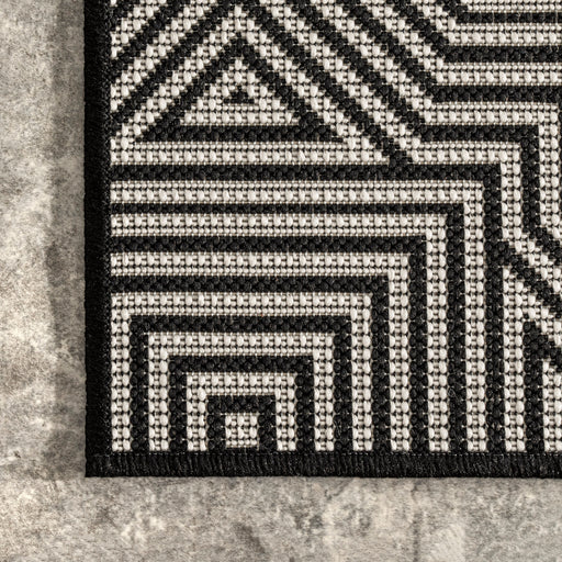 Greek Pattern Indoor Outdoor Area Rug Black 160x230 cm